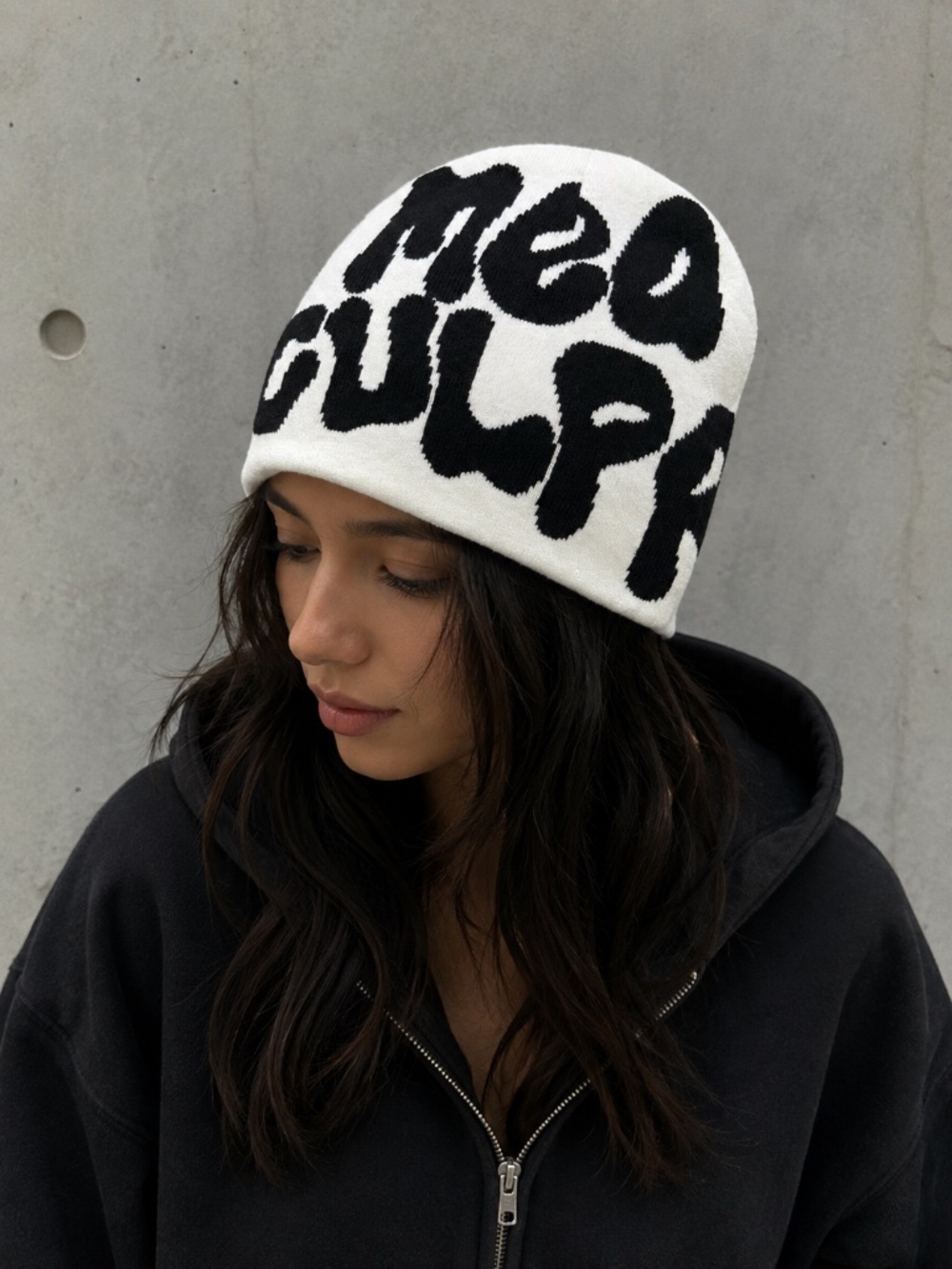 Meaculpa Black and white Beanie
